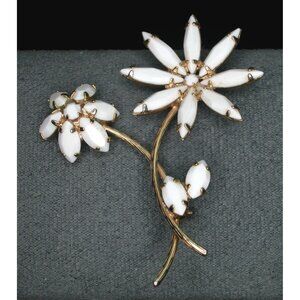 Vintage White Milk Glass Flower Brooch Gold Tone Setting